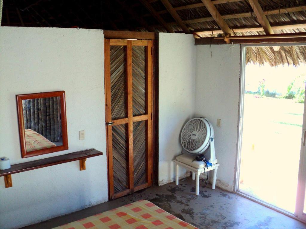 Cabanas Pie De La Cuesta Hotel Coyuca Стая снимка